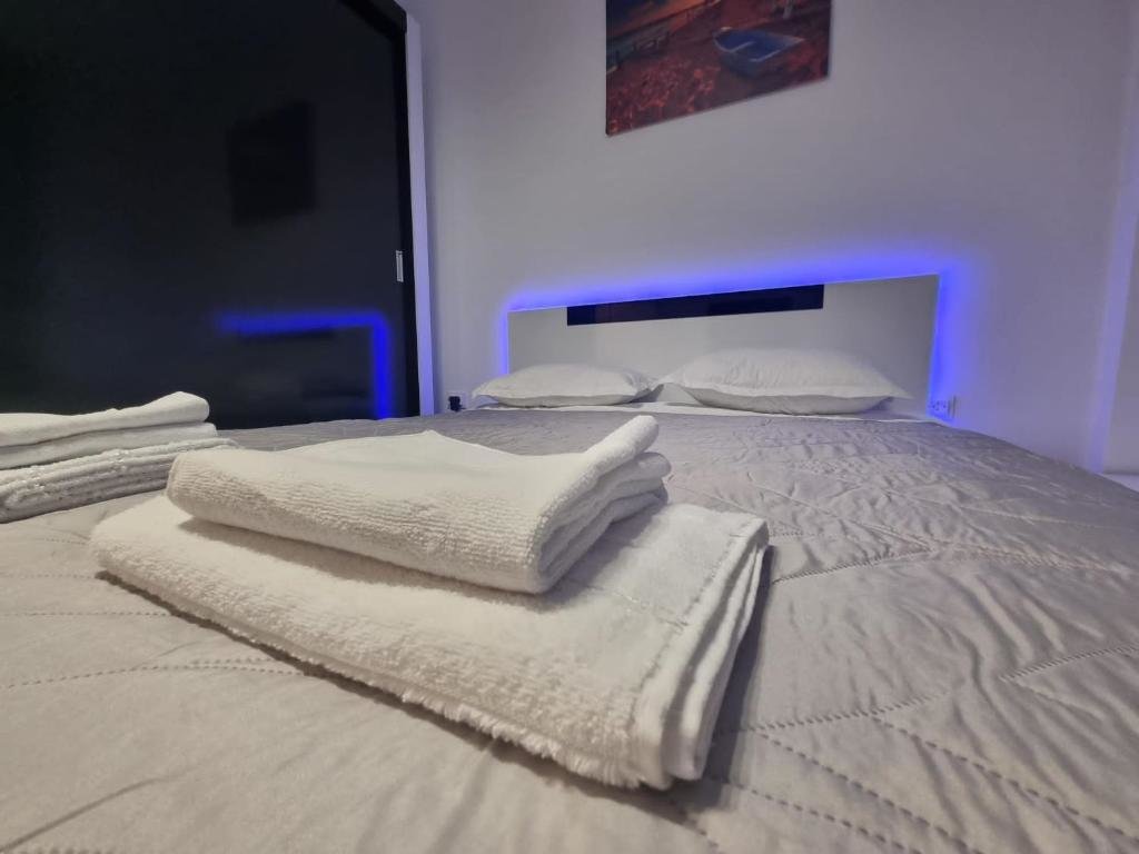 Hotel Dreams Escape 2
