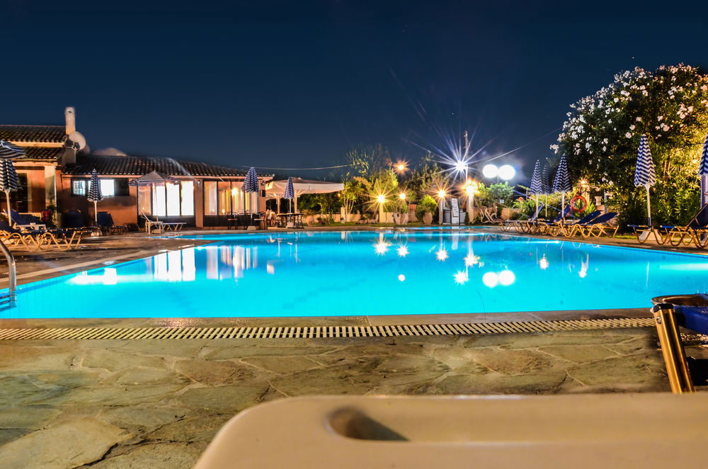 Hotel Helena Apartments And Villas