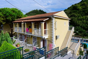 Hotel Marina Apartments And Studios cazare Agios Gordios