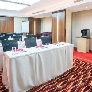 Hotel Crowne Plaza Kuwait Al Thuraya City cazare Kuwait City