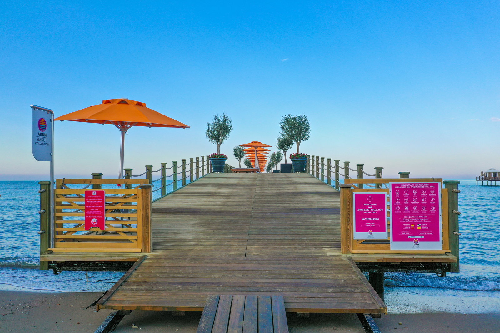 dal travel Arum Barut Collection
