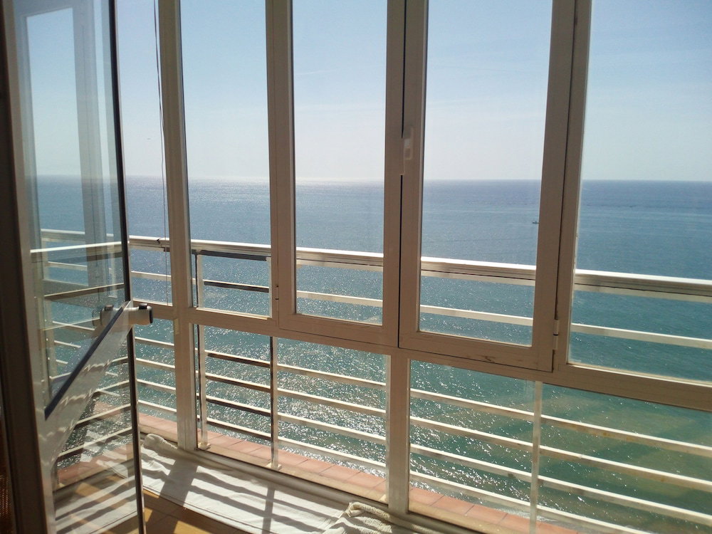 Hotel Apartamentos La Roca Rentals