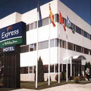 Hotel Ramada By Wyndham Madrid Tres Cantos cazare Madrid