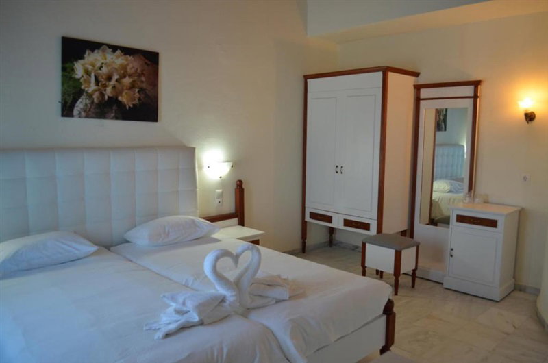 dal travel Chrispy Waterpark Resort