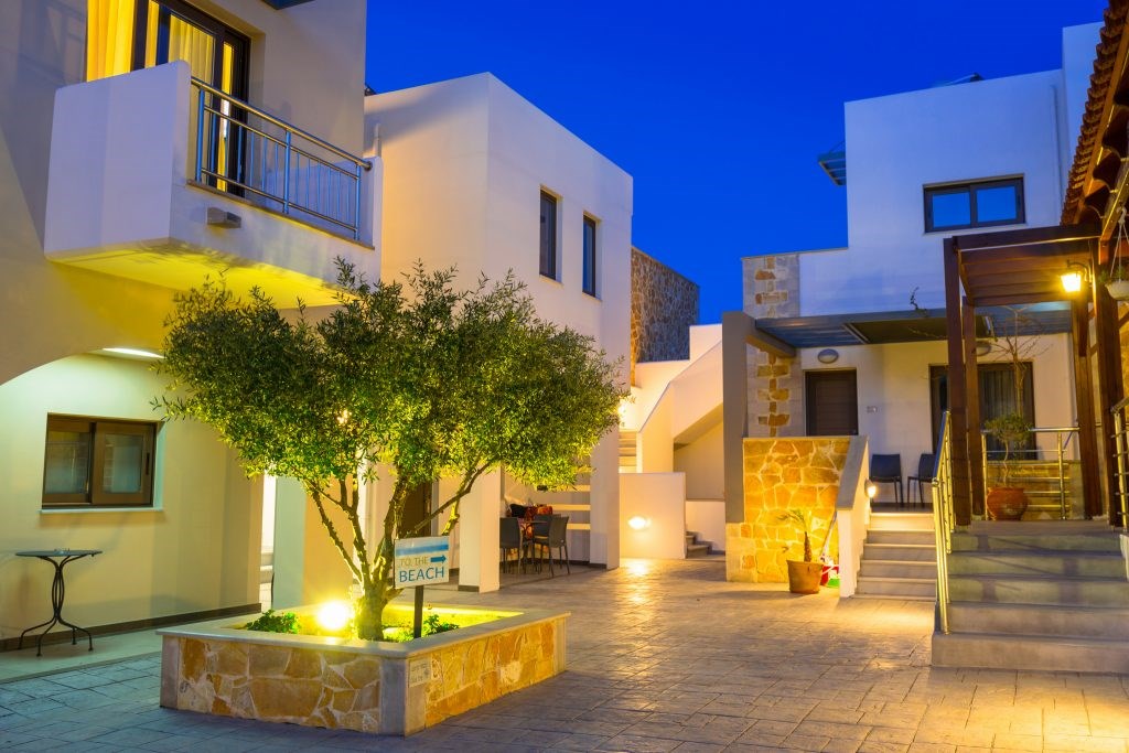 dal travel Ledra Maleme