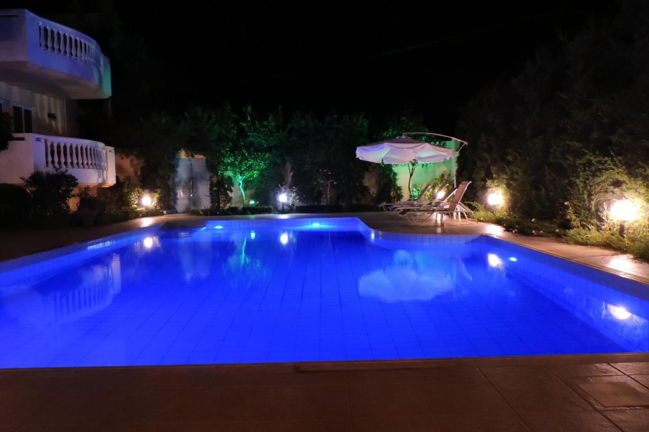 dal travel Golden Rose Suites
