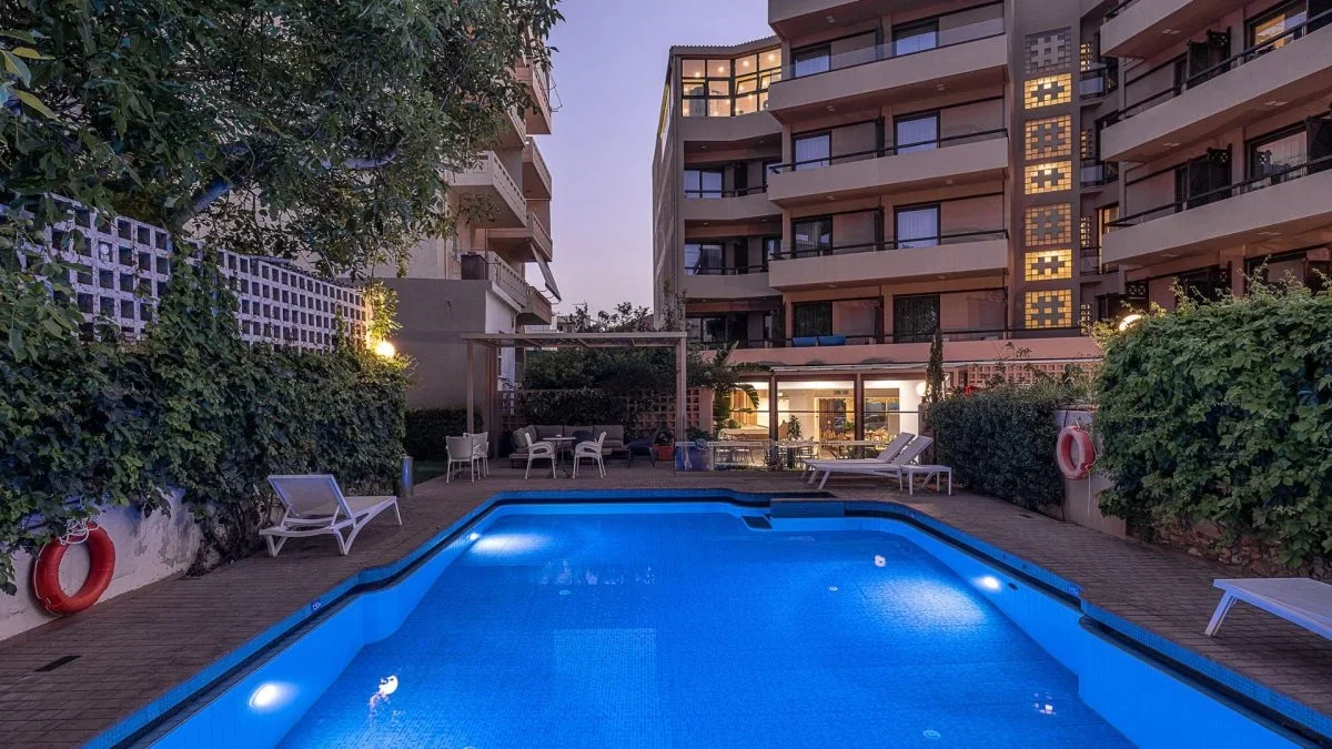 dal travel Akali Hotel