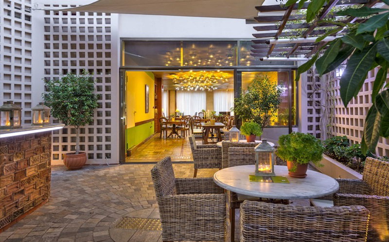 Akali Hotel