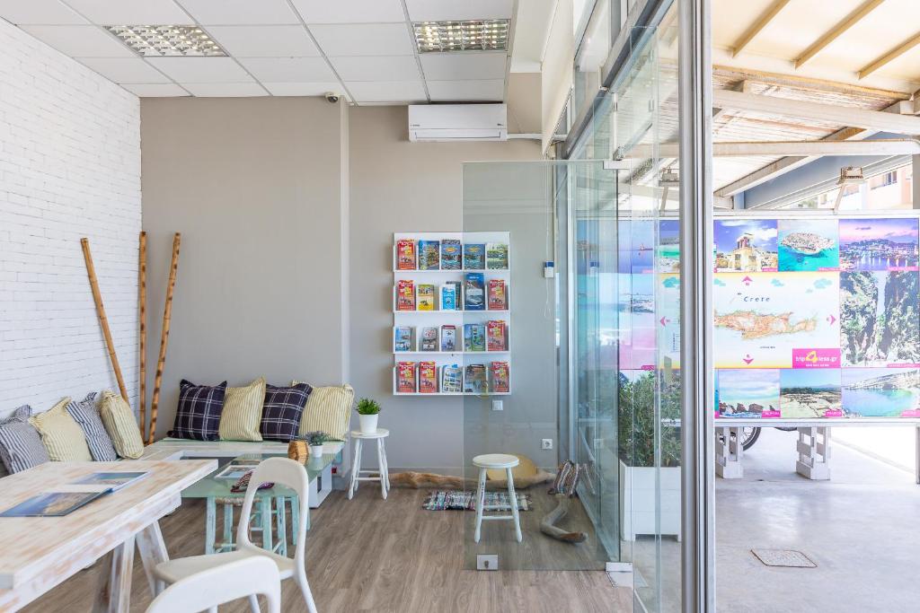 Hotel Meltemi Coast Suites