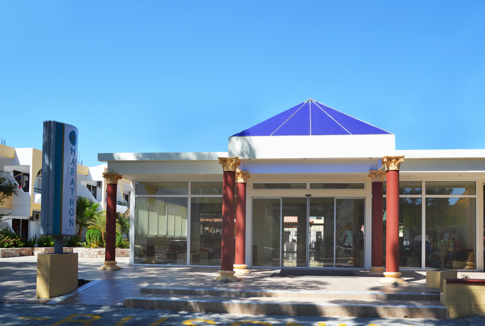 dal travel Marathon Hotel