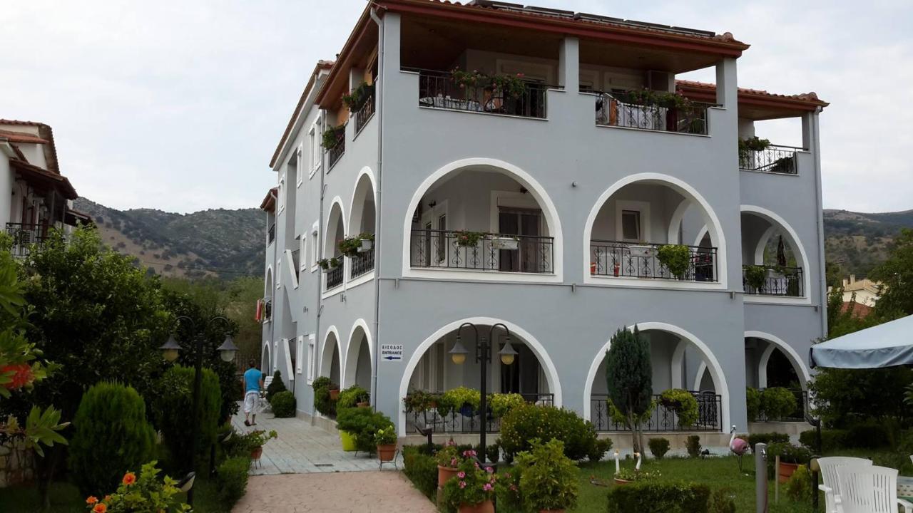 Hotel Delphin Rooms Sivota