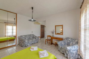 Hotel Natasa cazare Skala Potamias