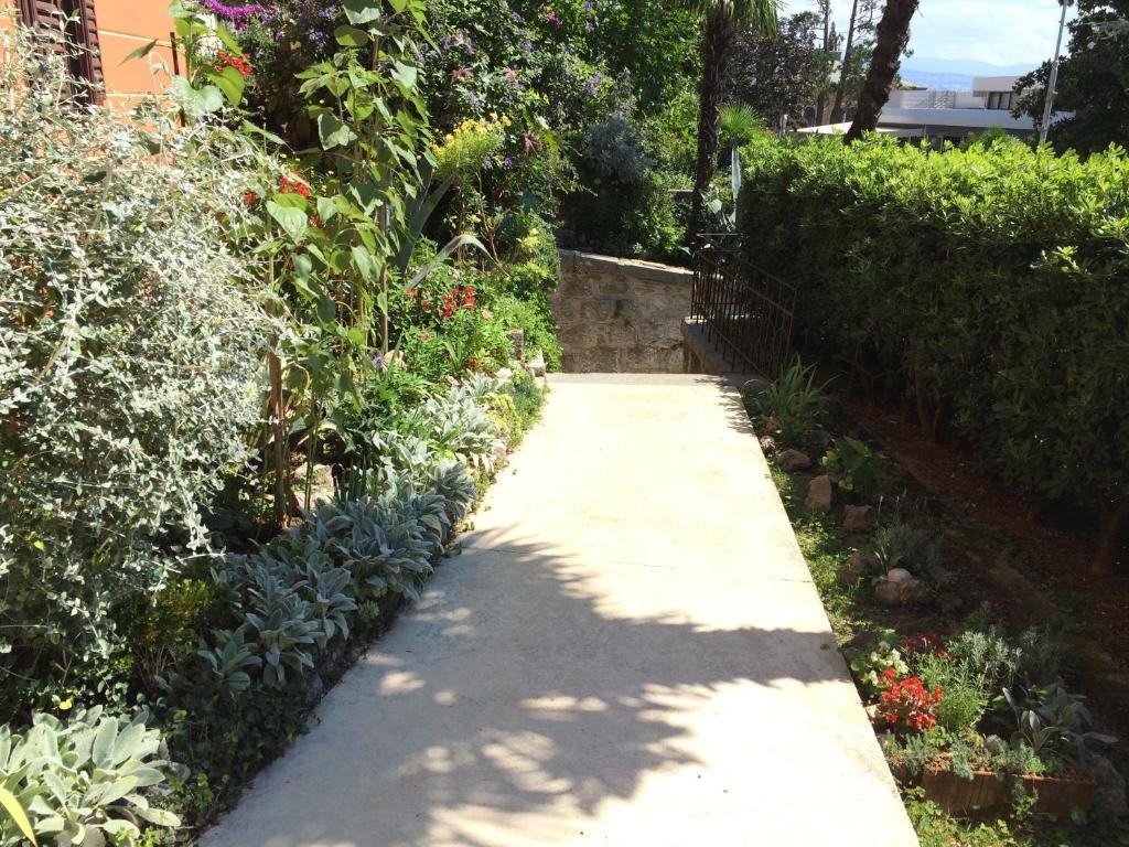 Hotel Bed And Breakfast Borka