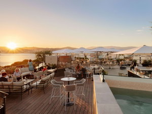 Hotel Hôtel Le Grand Pavois Antibes Juan-Les-Pins, France cazare Antibes