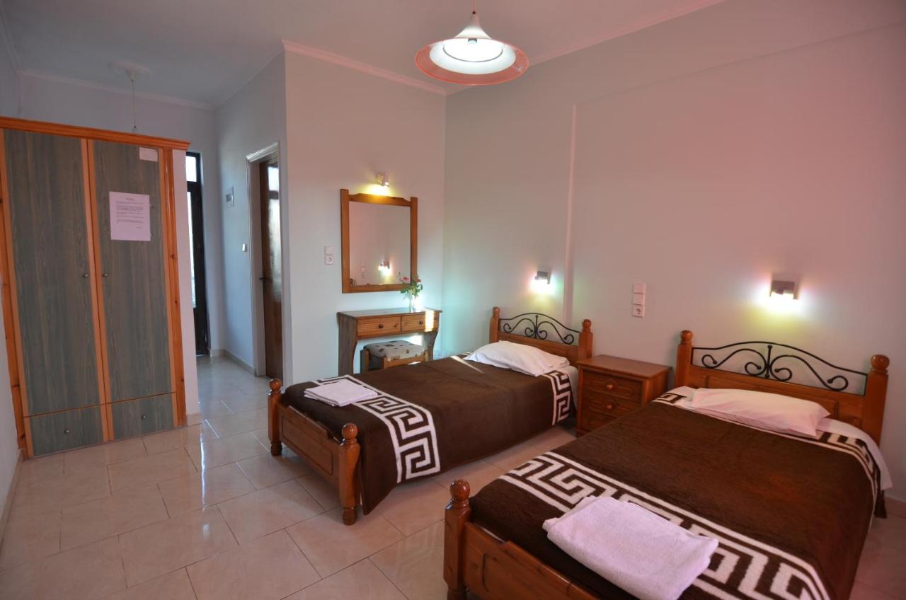Acapulco Marinos Studios & Apartments