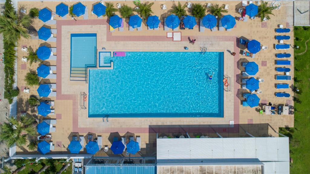 Tropical Sol Hotel