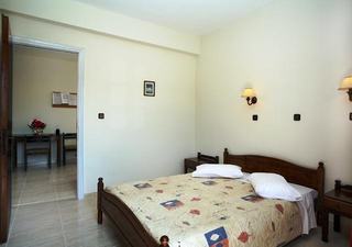 Hotel Ampavris Family Apartments