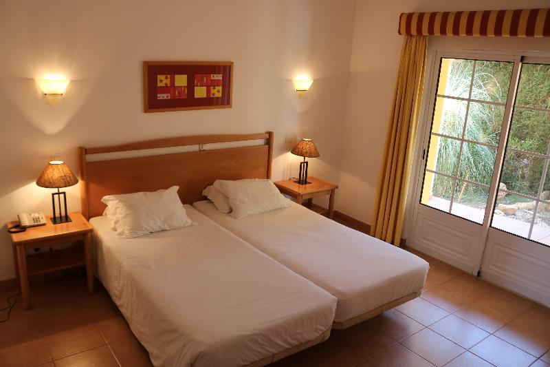 Hotel Cvl Club House