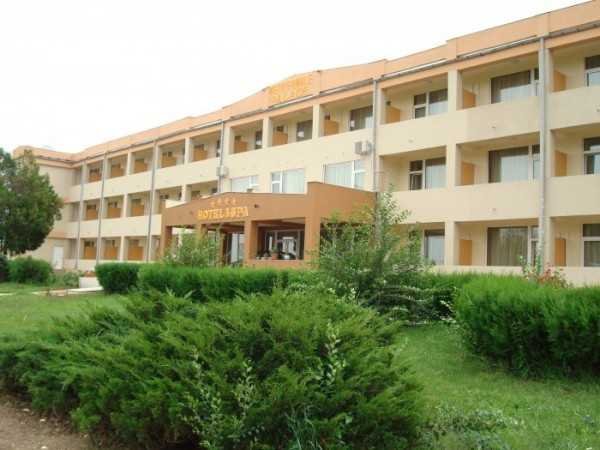 Hotel Mezo Palace