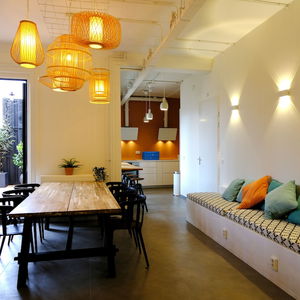 Hotel Pink Flamingo Hostel cazare Haga