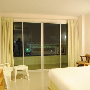 Sejur Baan Manthana Hotel vacanta Hua Hin