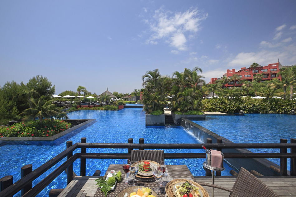 Asia Gardens Hotel & Thai Spa