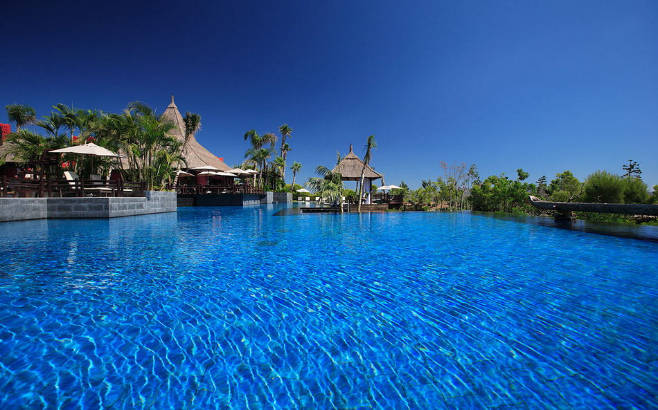 2_Pool-Garden_-_copia