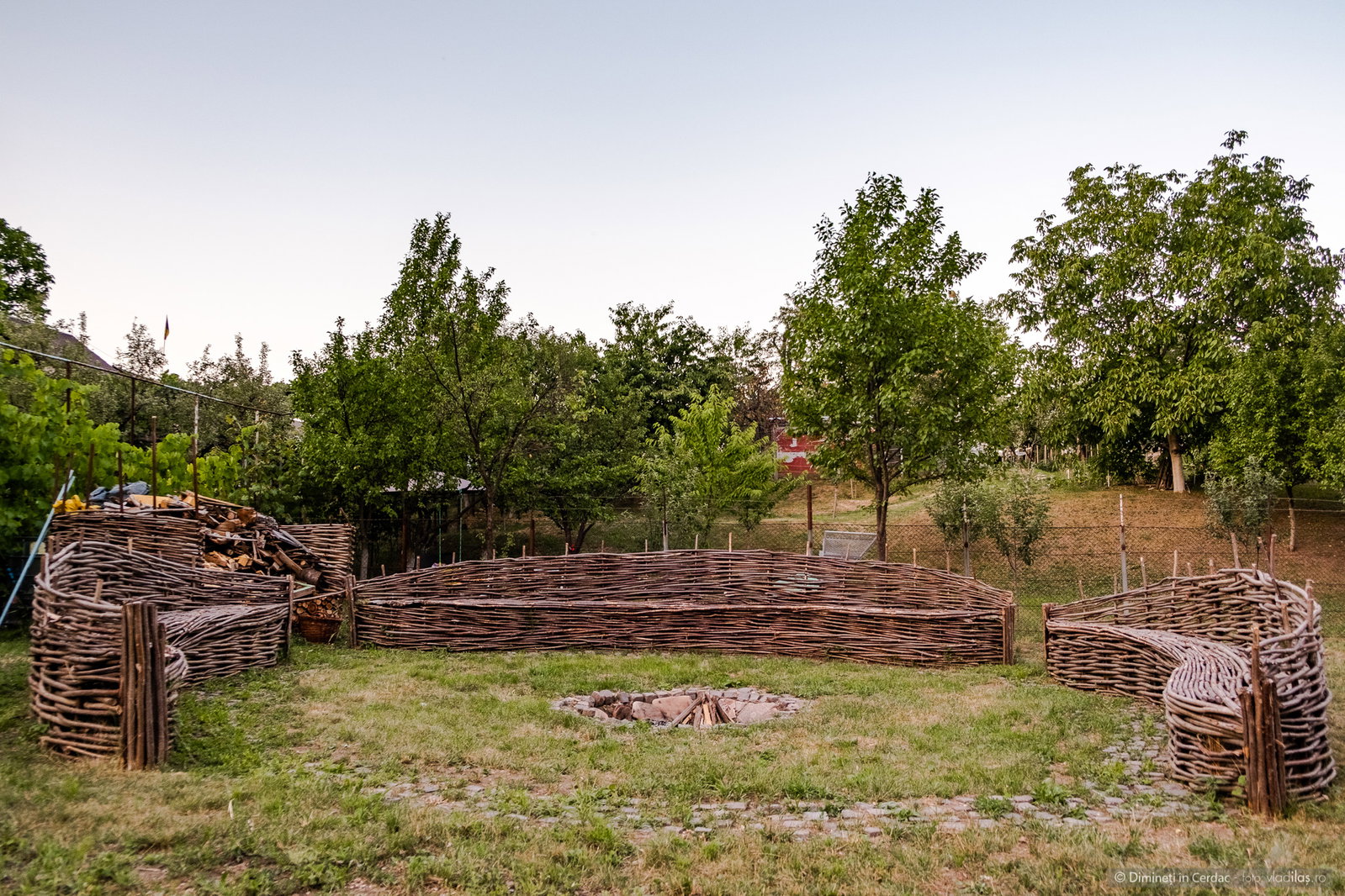 Dimineti In Cerdac
