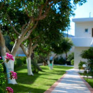 Hotel Katrin Hotel & Bungalows cazare Stalis