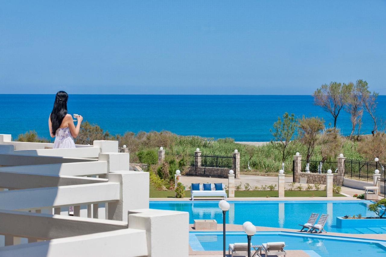 dal travel Mrs Chryssana Beach Hotel