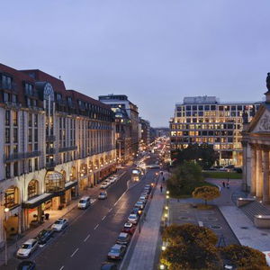 Hotel Hilton Berlin cazare Berlin