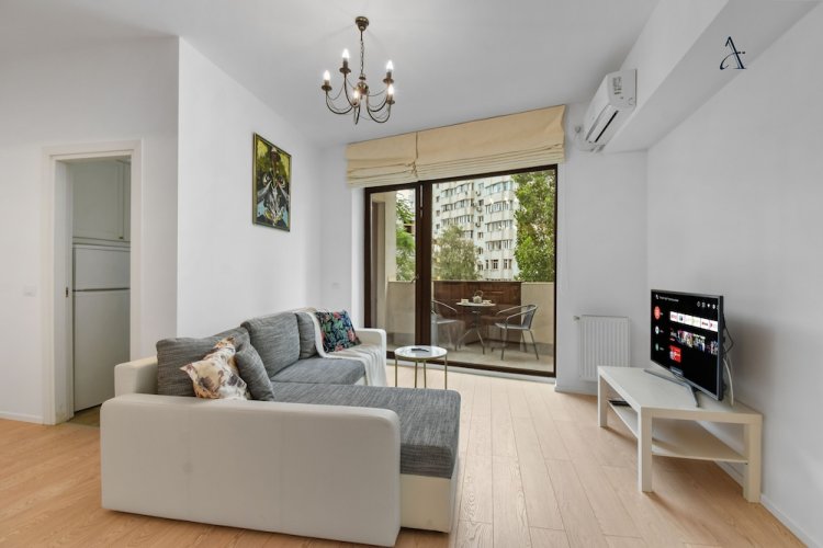 1bdr Apartment Close To Unirii Square