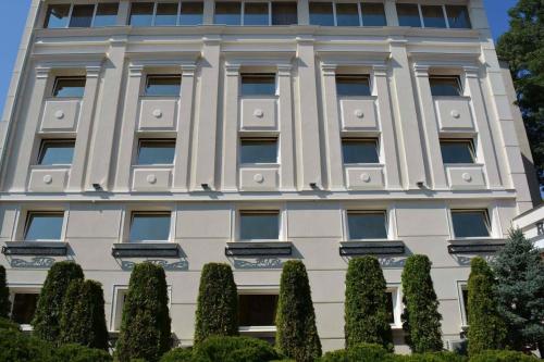 Royal Plaza