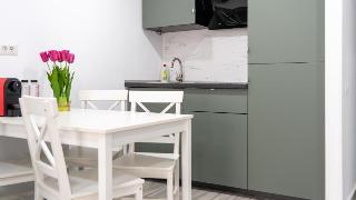 Sea View Apartments - Avenue Hotel