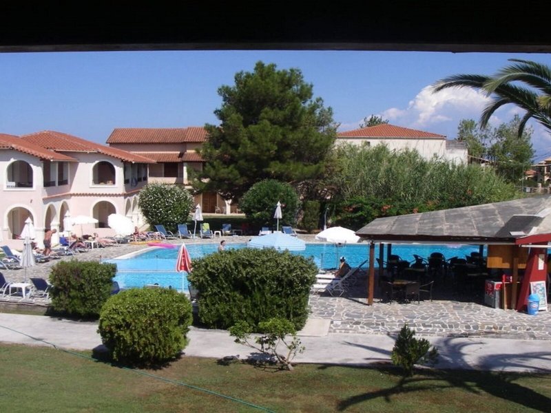 Kamari Apartments