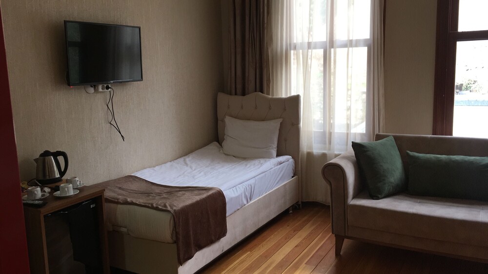 Nuray Hotel