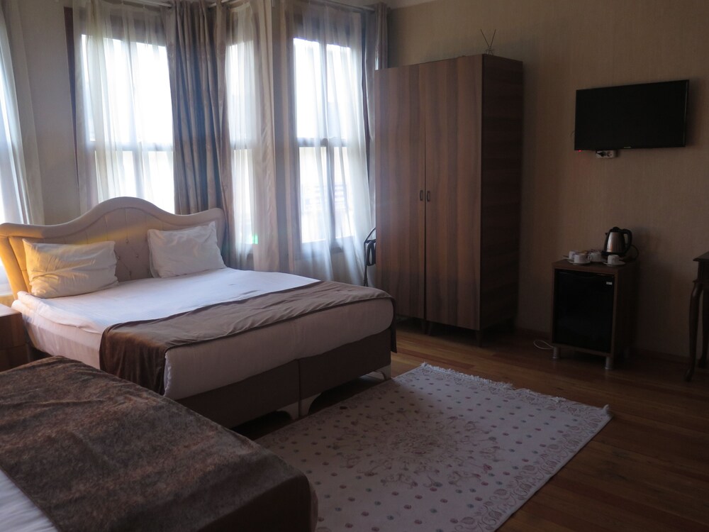 Nuray Hotel