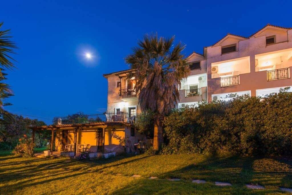 Hotel Yiannis Studios