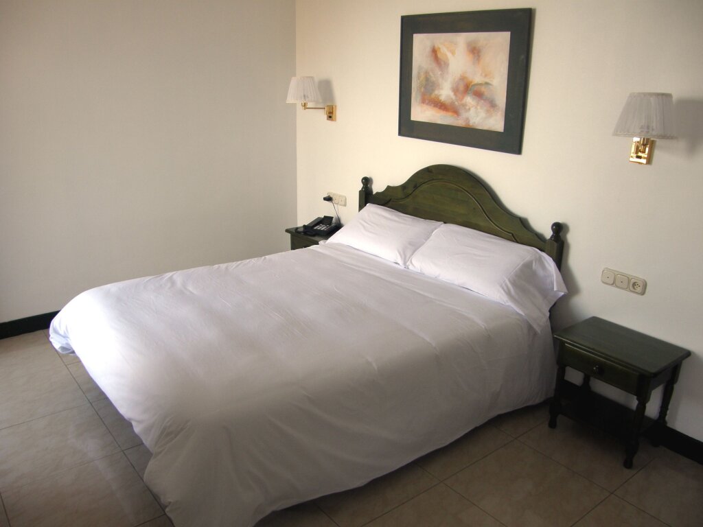 Hotel Nicols