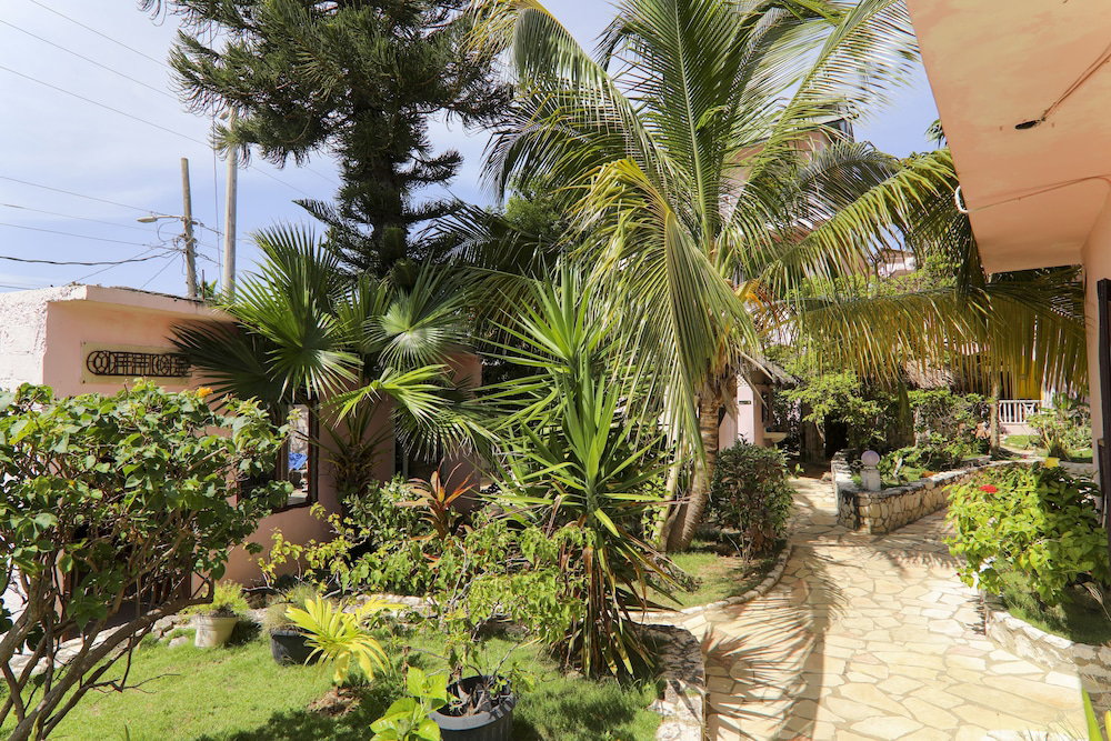Hotel Home Sweet Home Resort