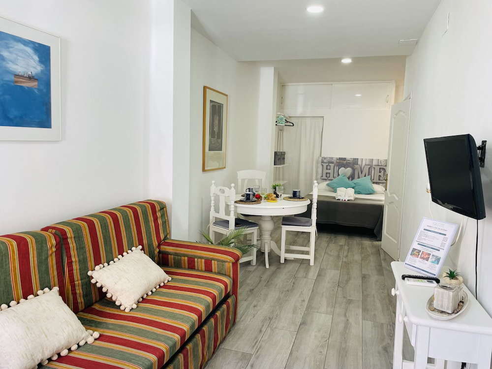 Hotel Estudio Playazo Jimena By At Home Costa Del Sol