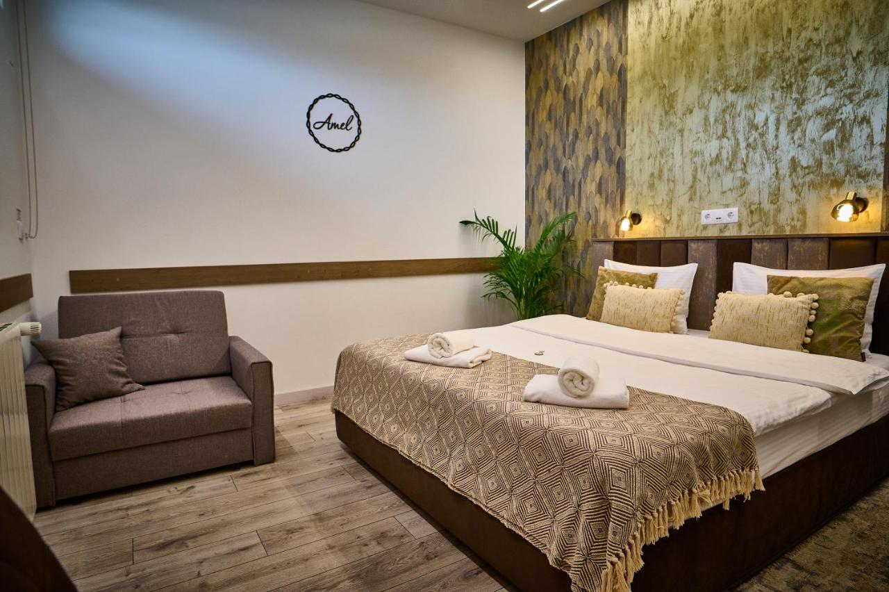 Amel Rooms
