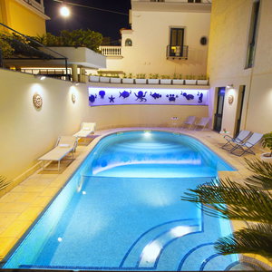 Sejur Panorama Palace Hotel vacanta Meta