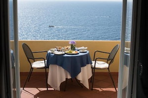 Hotel Weber Ambassador cazare Capri
