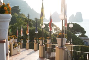 Hotel Weber Ambassador cazare Capri