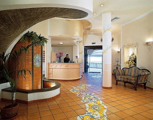 Hotel Hotel Club Due Torri cazare Maiori