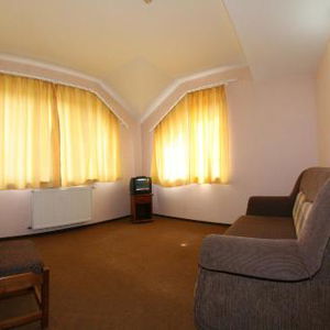 Hotel Pensiune Montana cazare Curtea de Arges