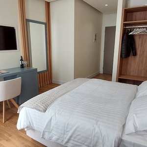 Hotel Elite Patras Suites cazare Patra