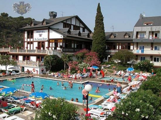 Santa Susana Resort