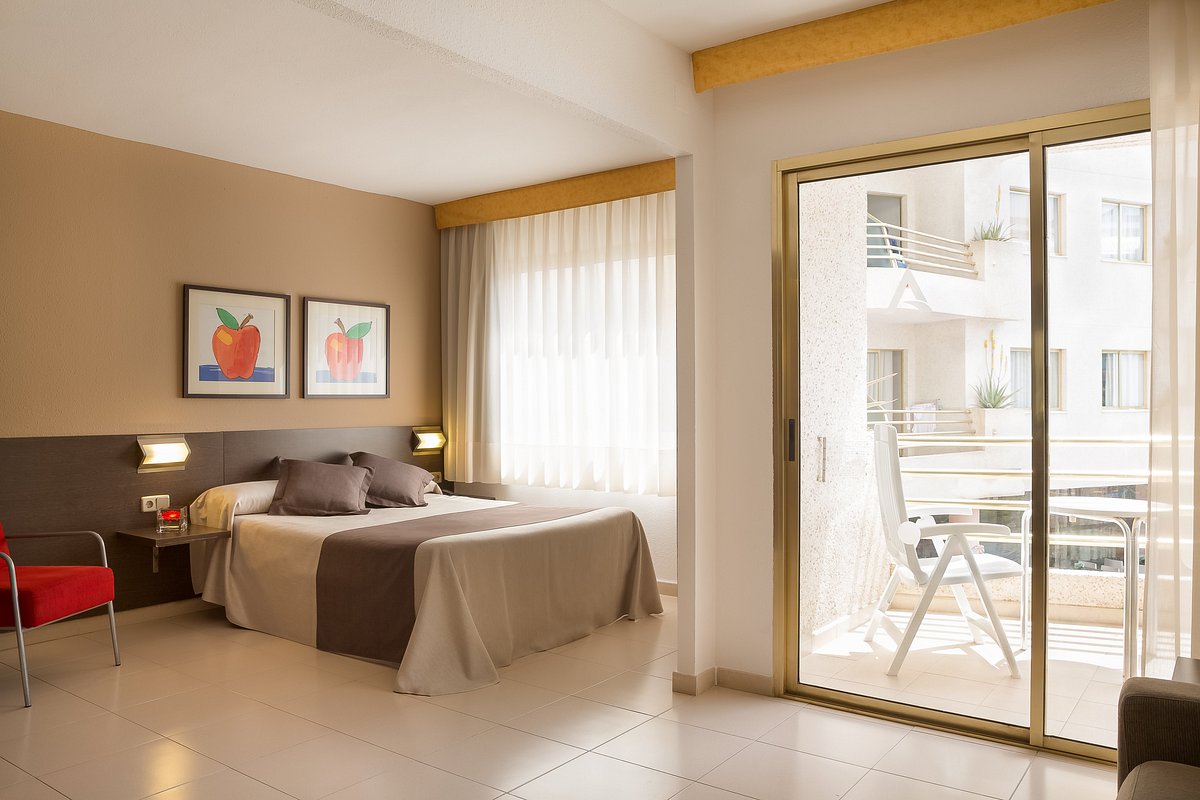 Aqua Hotel Montagut